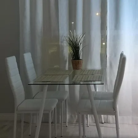 Louna Apartment